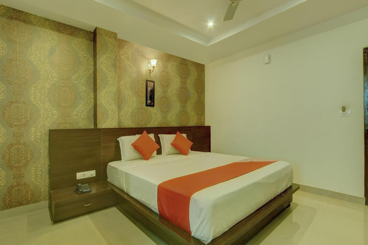Capital O Hotel Samanvi International Belur  Exteriér fotografie